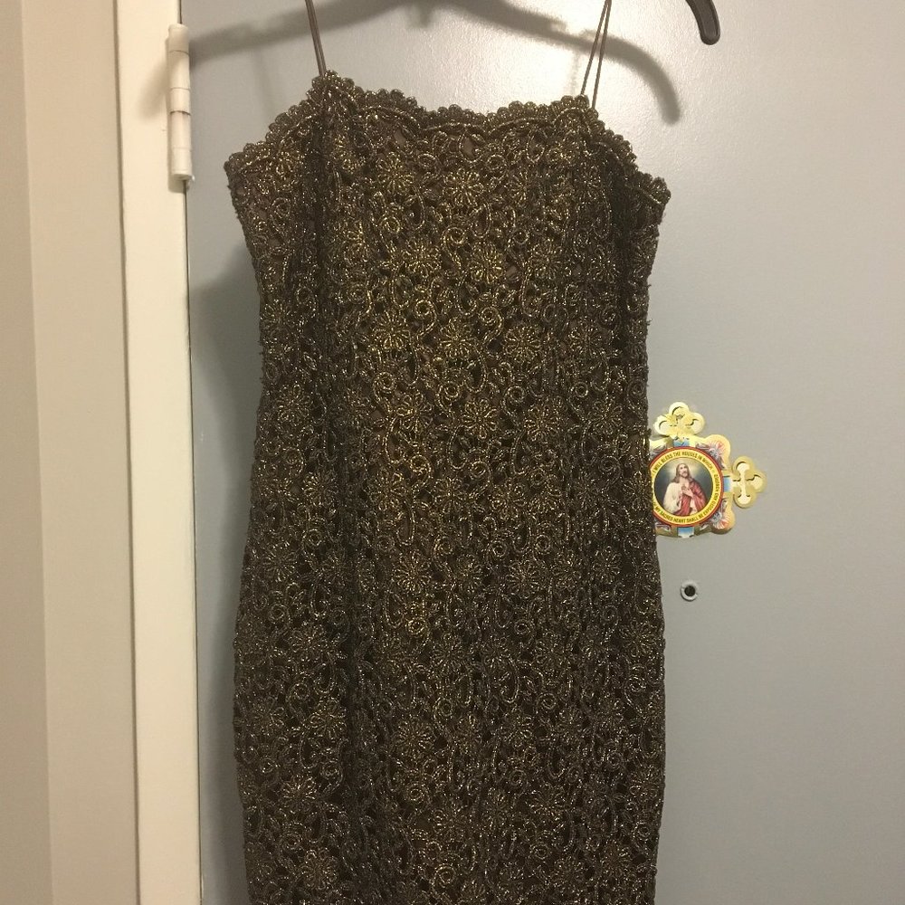 Vintage Embroidered Dress!!